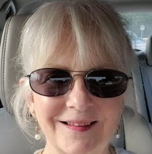 Meet your Posher, Rita